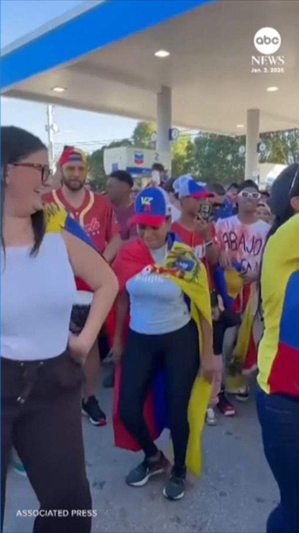 Venezuelans in South Florida Celebrate the Fall of Maduro: Watch Now!