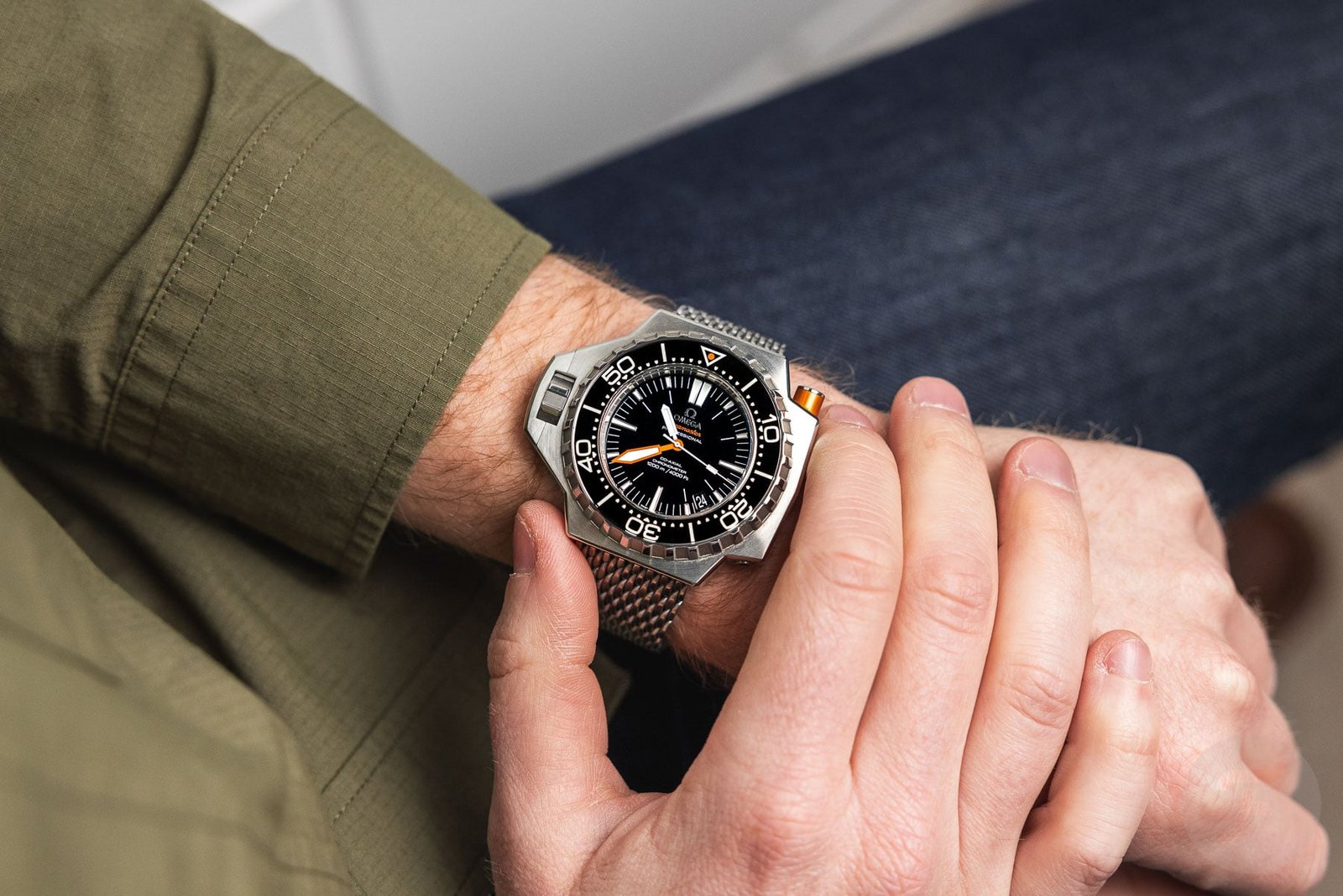 Choosing the Perfect 1,000m Dive Watch: Find Your Ideal Timepiece