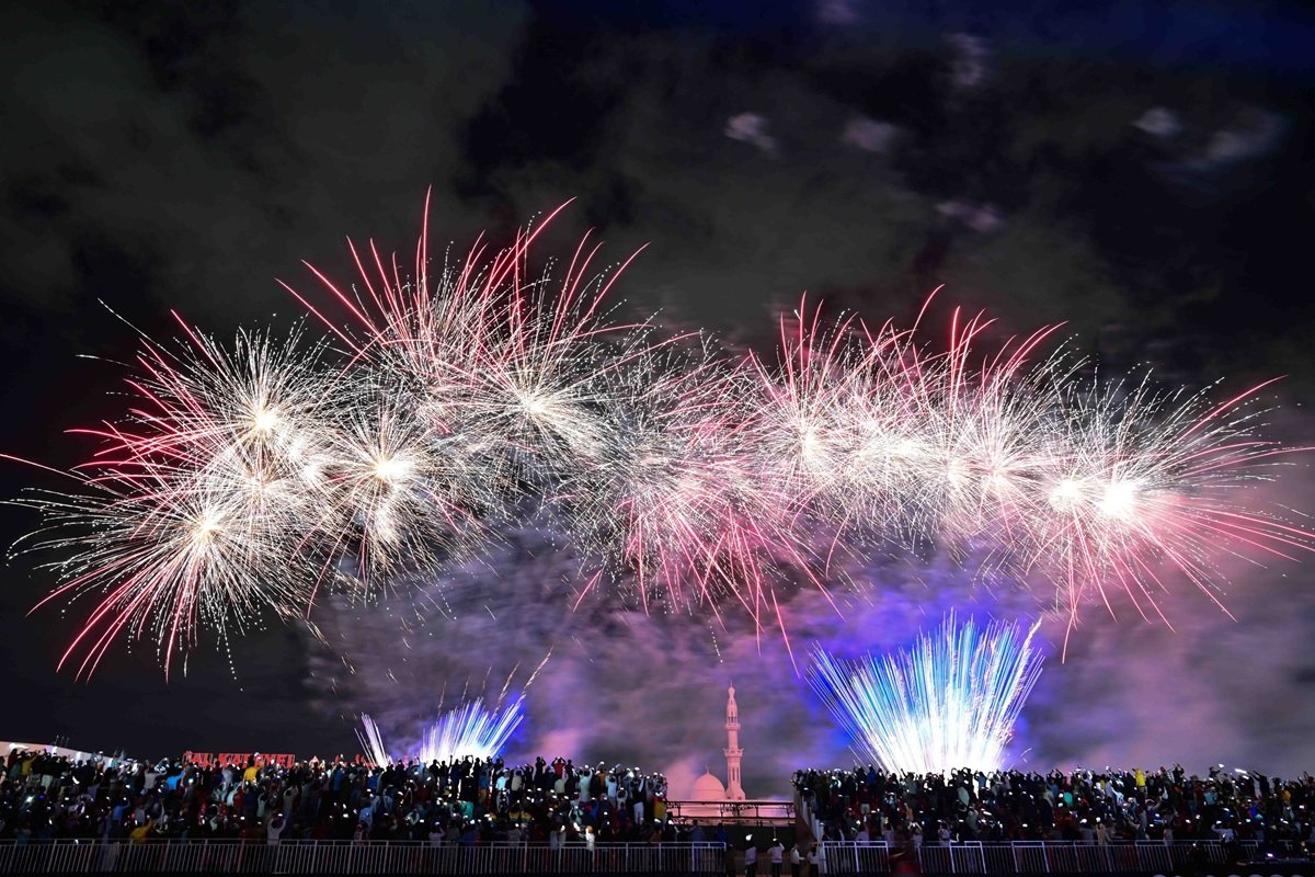 UAE Honors Workers: 300,000 Celebrate New Year Across 30+ Locations