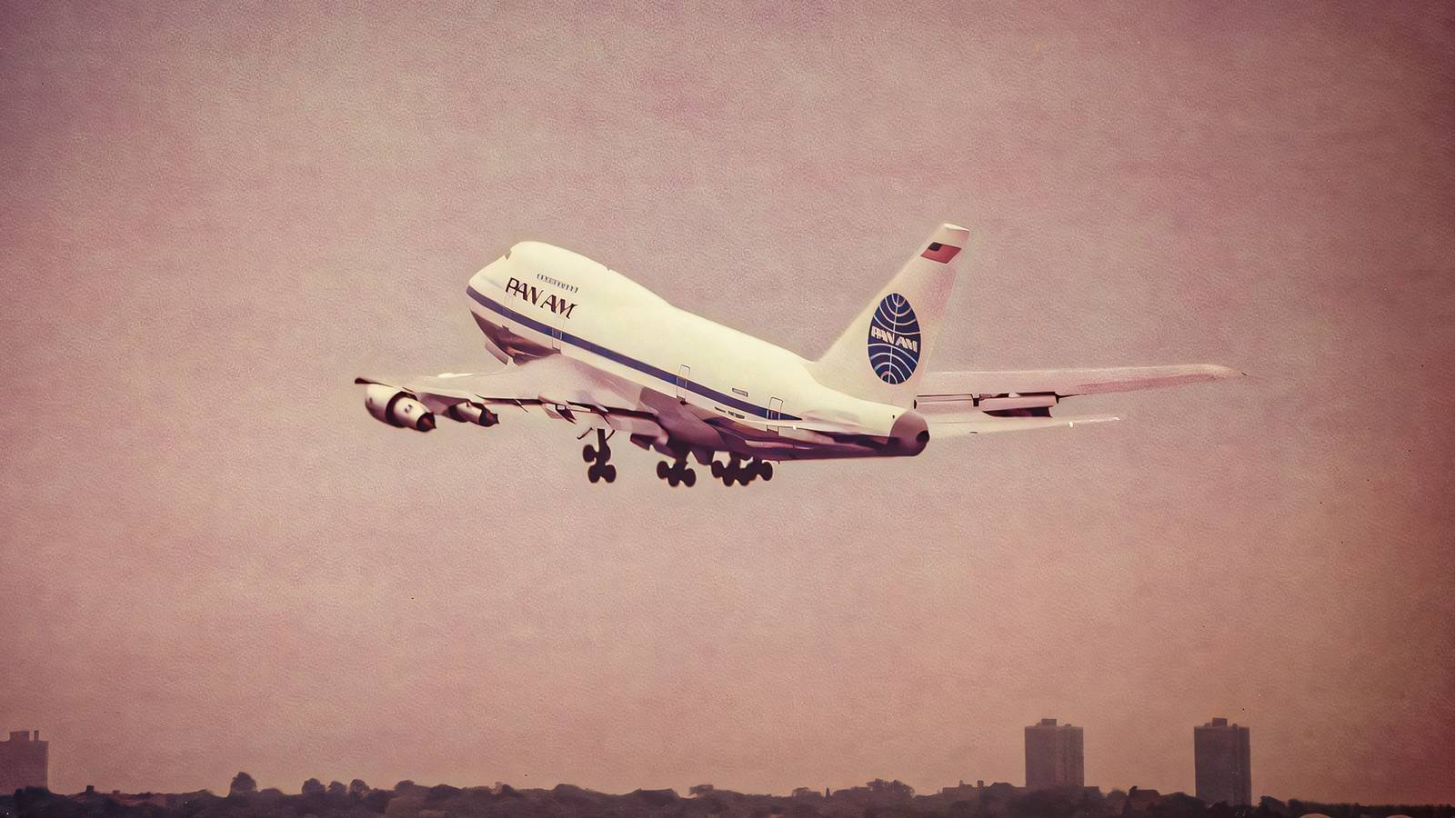 Discover the Length Difference Between the Boeing 747SP and 747-400: A Comparison