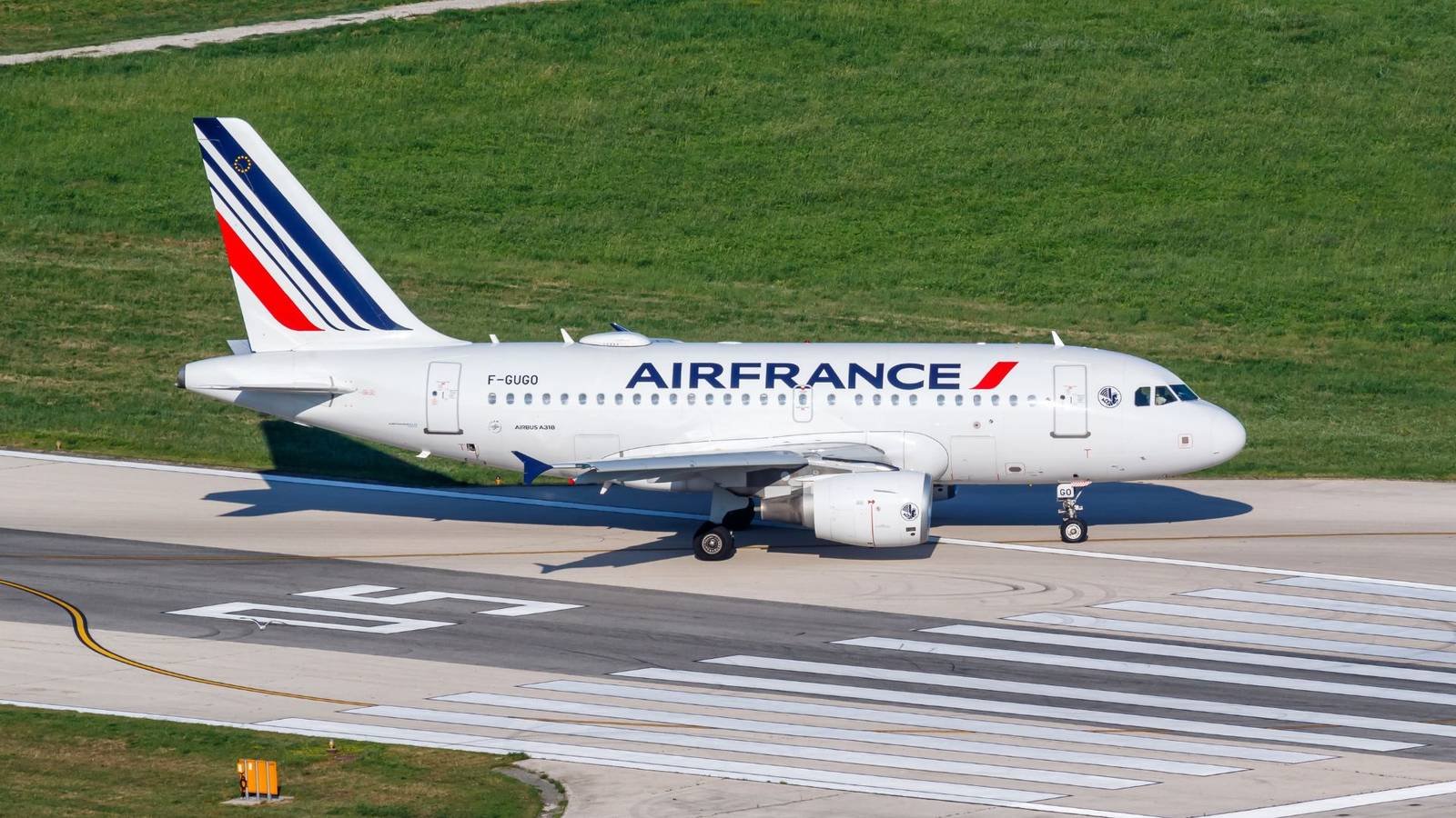 Air France Offloads Final Airbus A318 Aircraft from Its Fleet