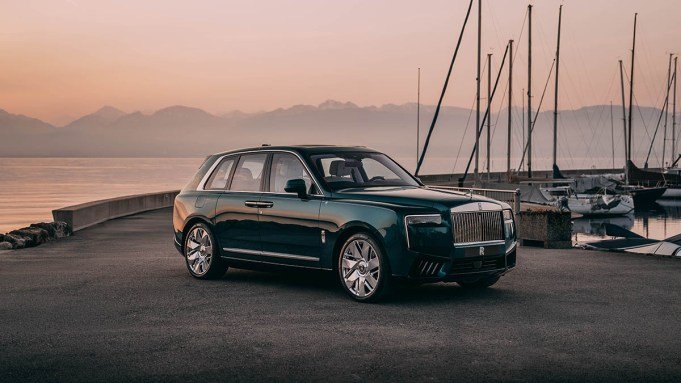 Rolls royce cullilnan yachting 00.jpg