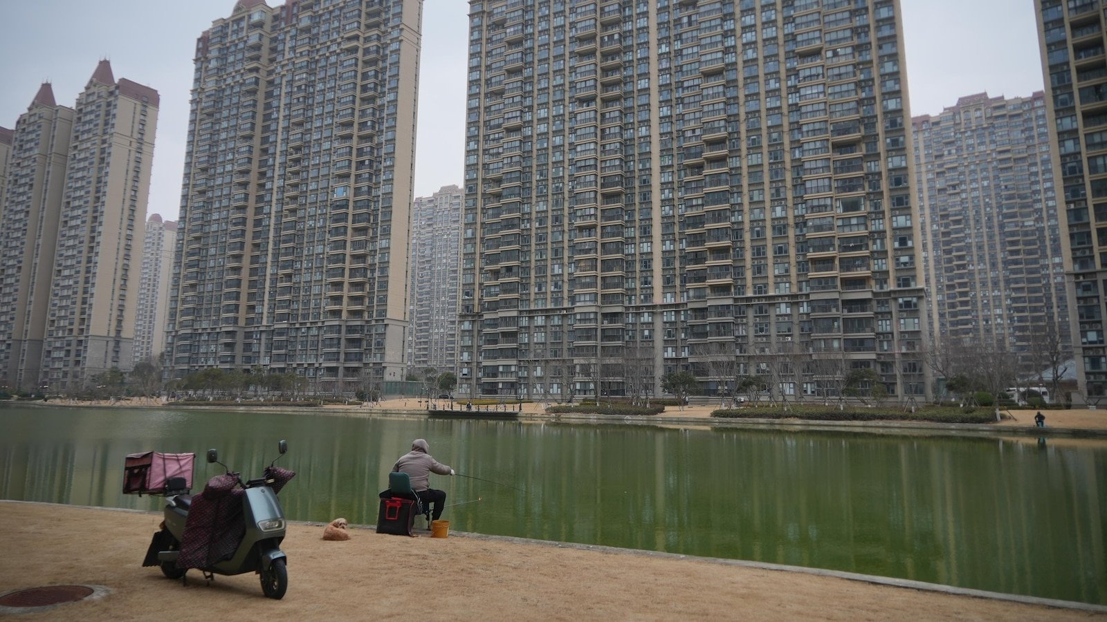 China's Economic Slowdown: Savvy Investors Buying Affordable Apartments for Early Retirement