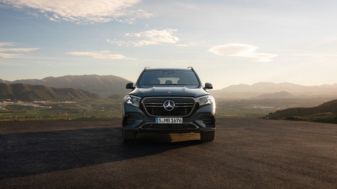 2027 mercedes benz gls 00.jpg