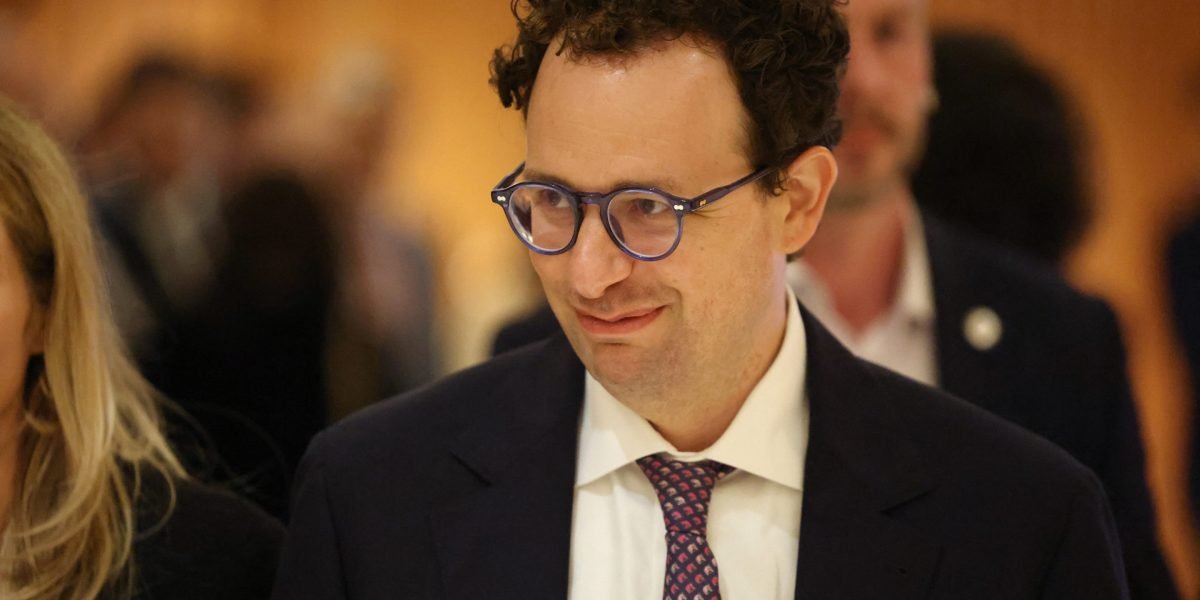 White House Chief of Staff to Discuss Safety Concerns of New Mythos Model with Anthropic CEO, Official Reports