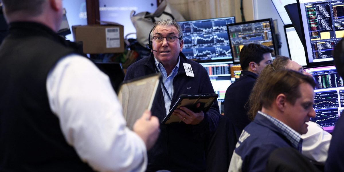 Top 500 Wealthiest Individuals Earn Over $250 Billion in a Single Day