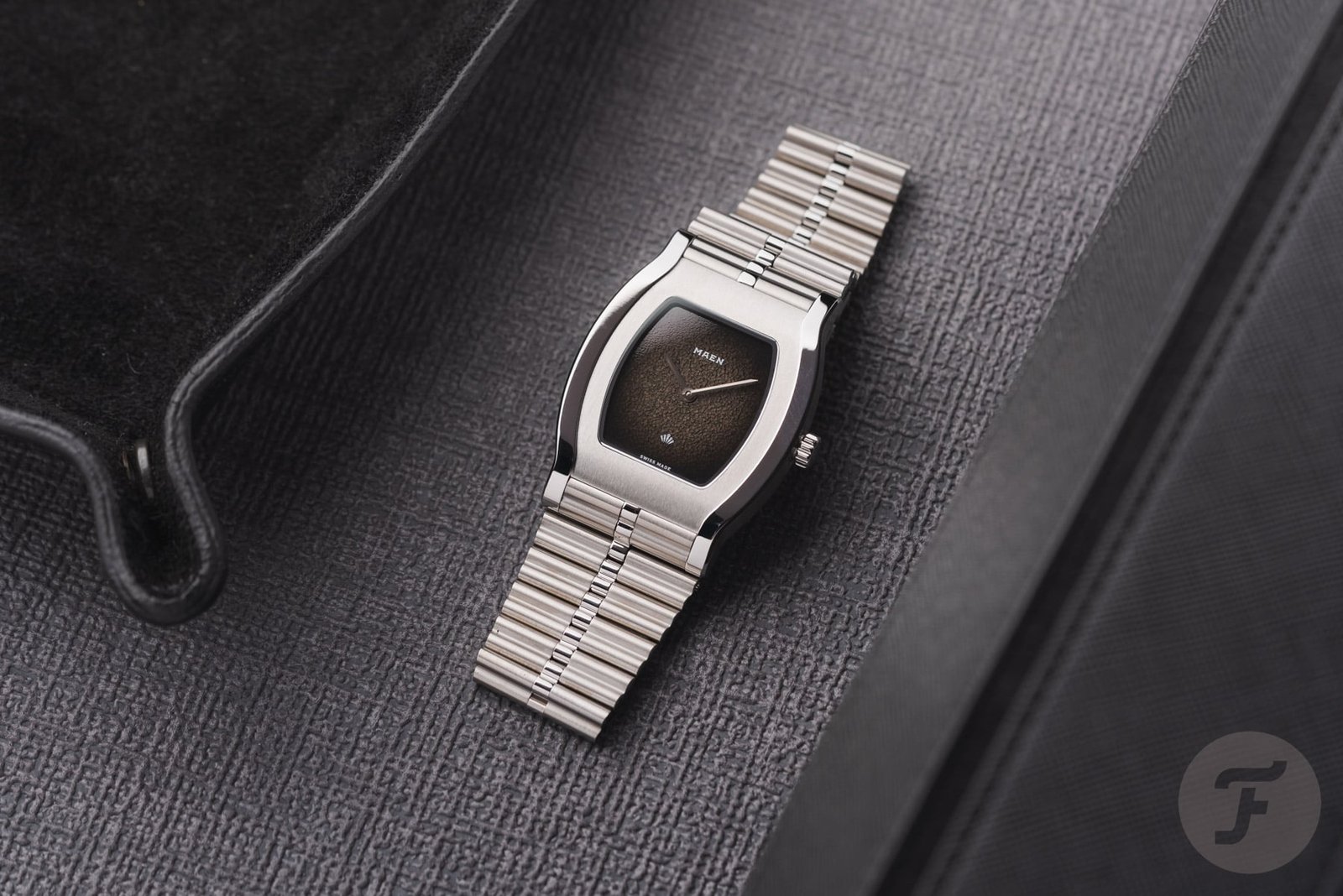 Maen and Nico Leonard Launch the Ultra-Thin Grand Tonneau Watch