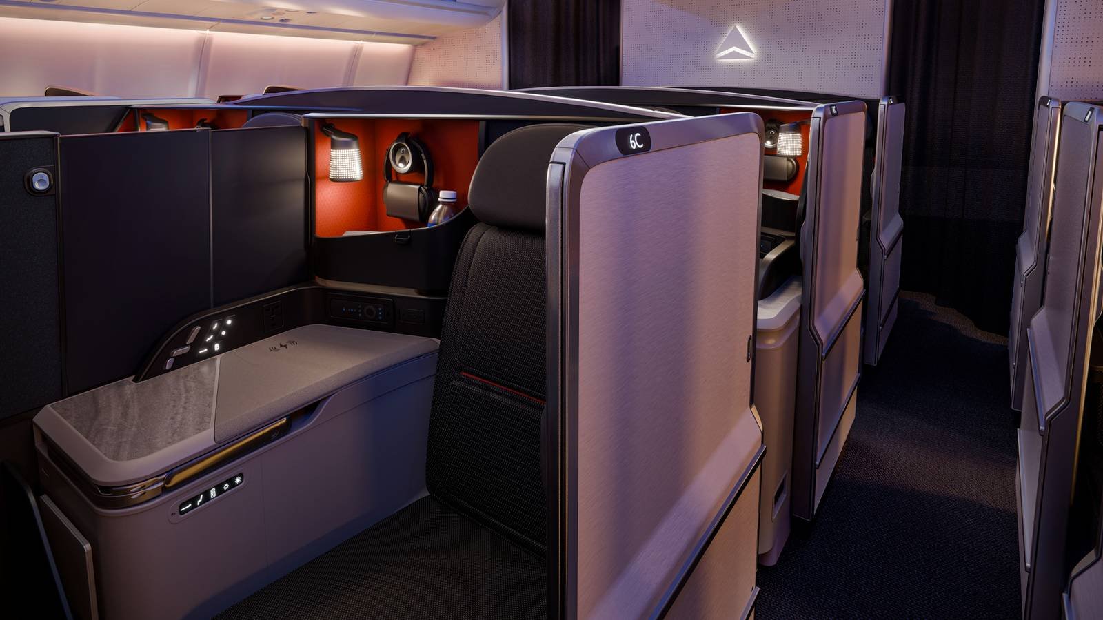 Exploring Delta Air Lines' Updated Airbus A350-1000 Suites and $1 Billion Renovation Initiative