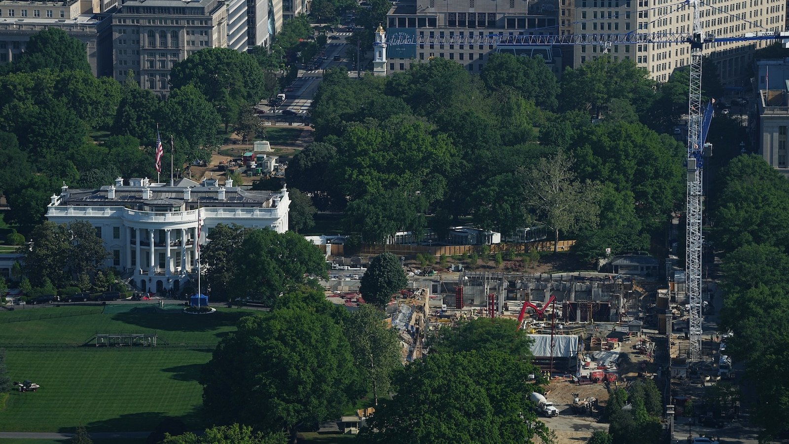 Americans Reject Trump’s Ballroom Event by 2-to-1 Margin; Strong Opposition to His Signature on Currency Revealed in ABC News/Washington Post/Ipsos Poll
