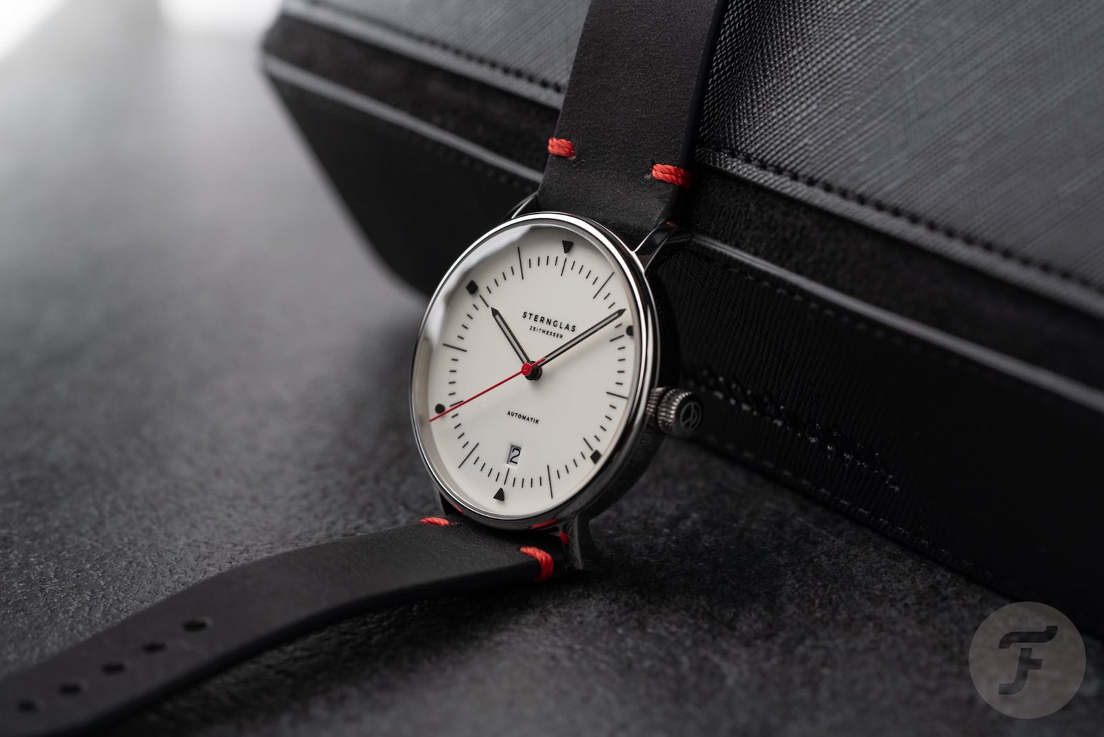 Vibrant Sternglas Naos Automatic Edition Bauhaus X: A Modern Classic