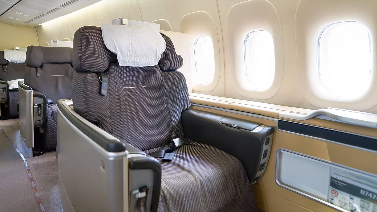 2026 Lufthansa Boeing 747-8 First Class Ticket Prices Revealed